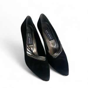 Stuart weitzman black suede pointed toe embellished formal size 9.5 shoes heel